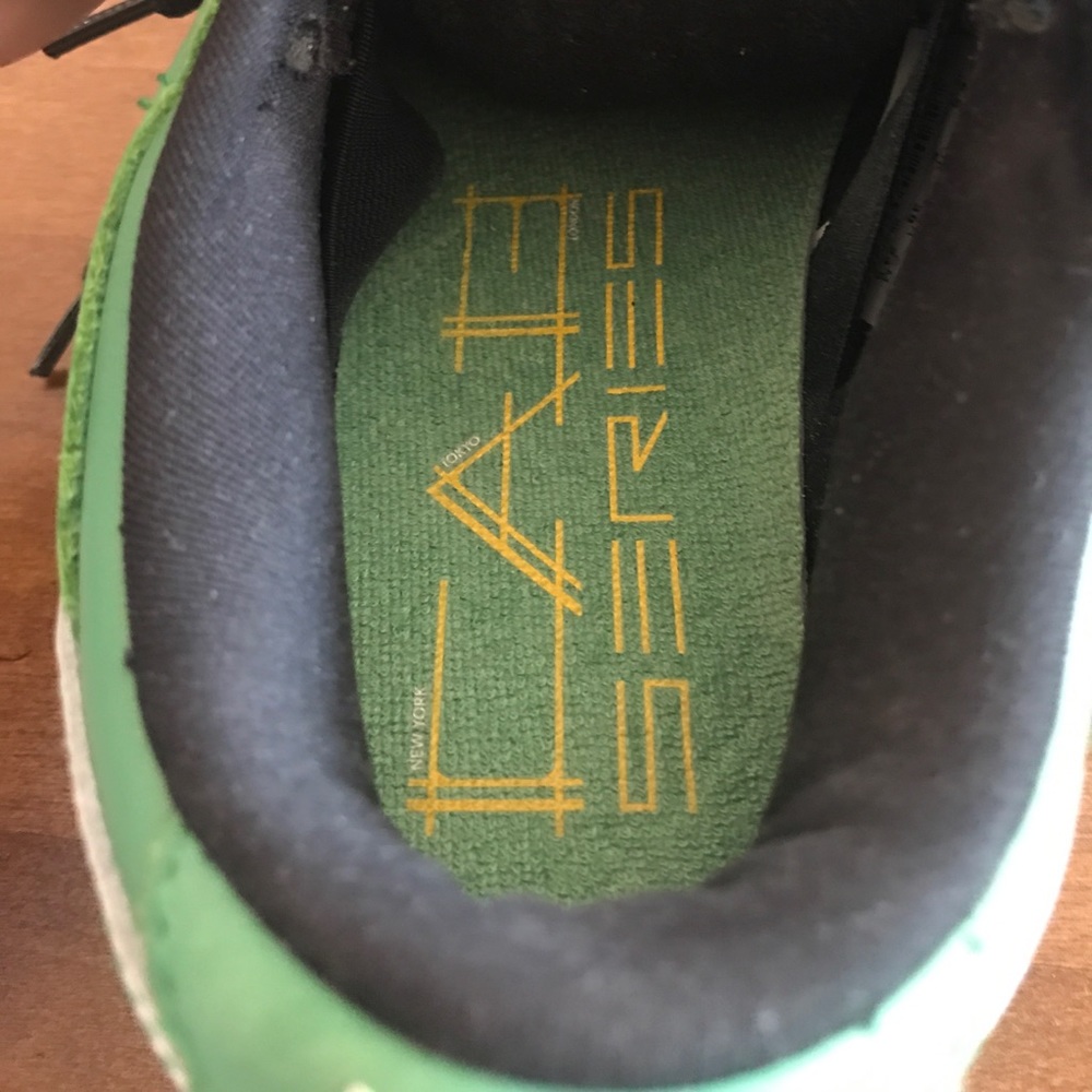 NIKE SB TOKYO CAB SERIES 6.5 Men’s, 8 Women’s